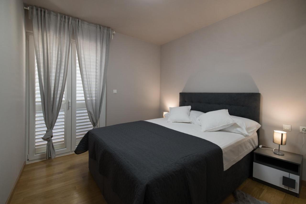 Brand New Aparment With Sea View & Swimming Pool At Ciovo - Villa Fiorentini โตรกีร์ ภายนอก รูปภาพ